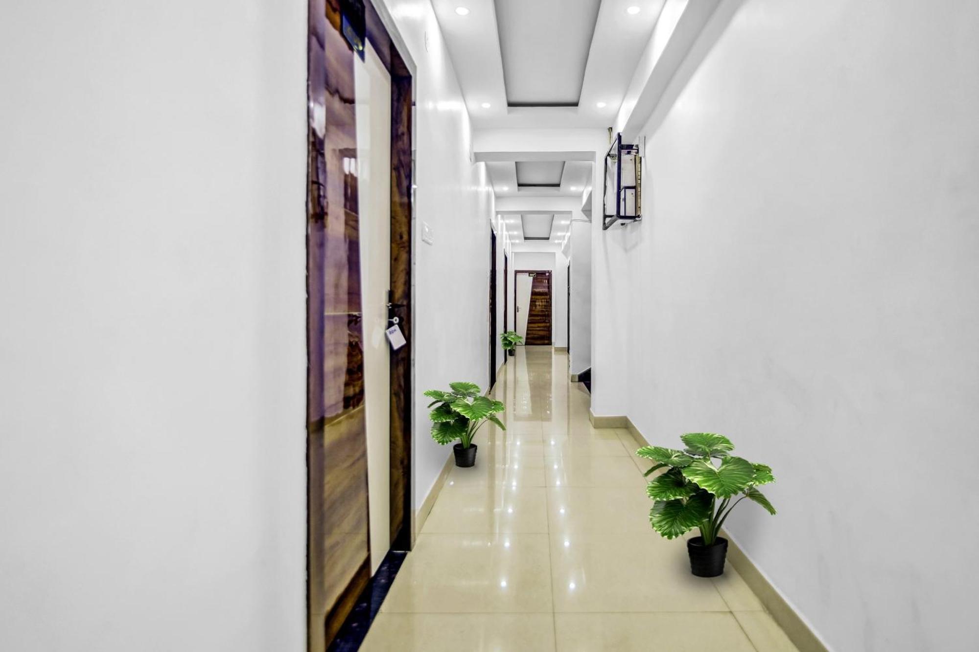 Capital O The Jumar Otel Silwai Dış mekan fotoğraf